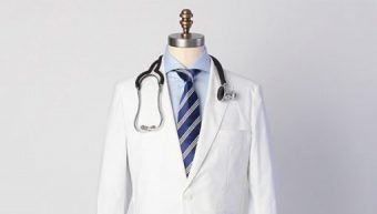 医療用ユニフォーム「ドクターコート＆ジャケット」の共同開発事例